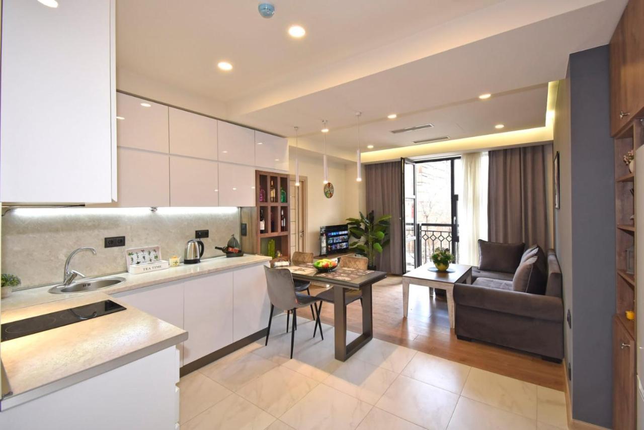 Home4You City Center Apartments Jerevan Eksteriør bilde