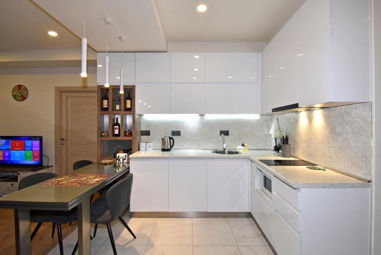 Home4You City Center Apartments Jerevan Eksteriør bilde